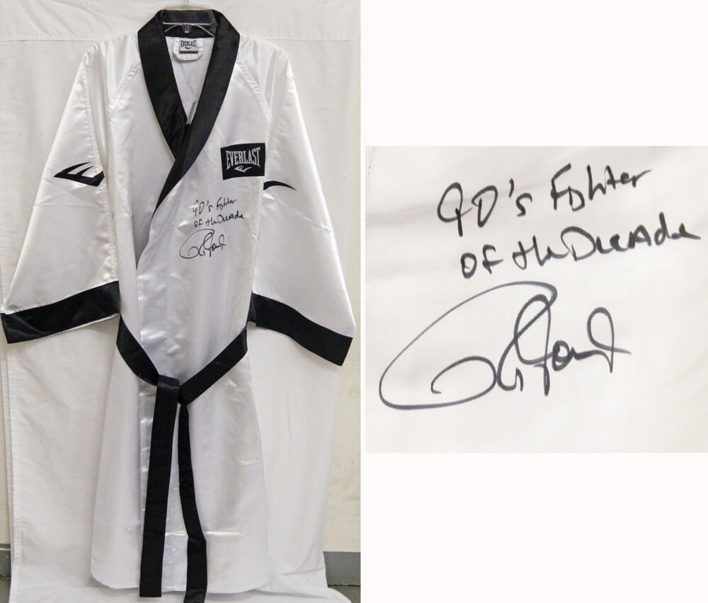 Roy Jones Jr Signed Everlast White Full Length Boxing Robe w/90's Fighter of the Decade - JONROB501 - Roy Jones Jr Signed Everlast White Full Length Boxing Robe w/90's Fighter of the Decade product image