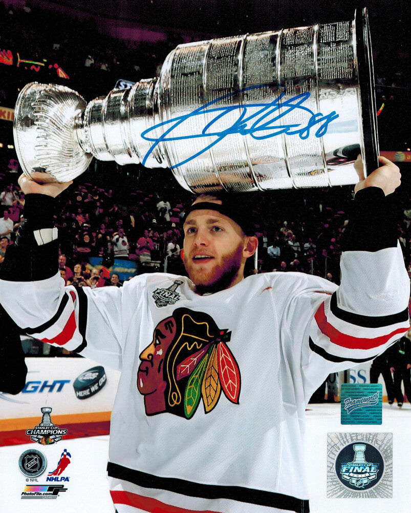 Patrick Kane Signed Blackhawks 2013 Stanley Cup Trophy 8x10 Photo - KAN08P400 - Patrick Kane Signed Blackhawks 2013 Stanley Cup Trophy 8x10 Photo product image