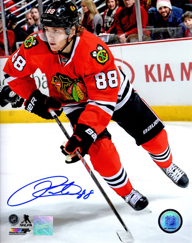 Patrick Kane Signed Chicago Blackhawks Action 8x10 Photo - KAN08P405 - Patrick Kane Signed Chicago Blackhawks Action 8x10 Photo product image