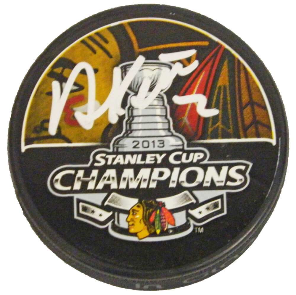 Duncan Keith Signed Blackhawks 2013 Stanley Cup Champs Logo Hockey Puck - KEIPUC400 - Duncan Keith Signed Blackhawks 2013 Stanley Cup Champs Logo Hockey Puck product image