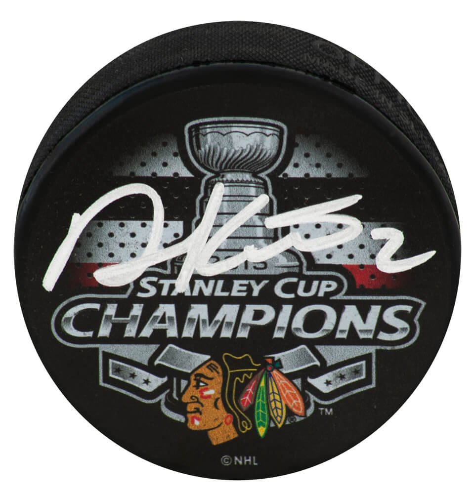 Duncan Keith Signed Chicago Blackhawks 2015 Stanley Cup Champs Logo Hockey Puck - KEIPUC401 - Duncan Keith Signed Chicago Blackhawks 2015 Stanley Cup Champs Logo Hockey Puck product image