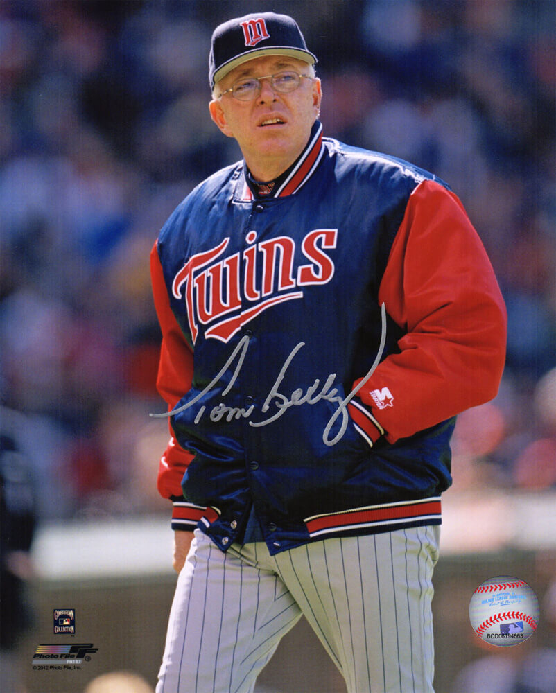 Tom Kelly Signed Minnesota Twins Coaching 8x10 Photo - KEL08P100 - Tom Kelly Signed Minnesota Twins Coaching 8x10 Photo product image