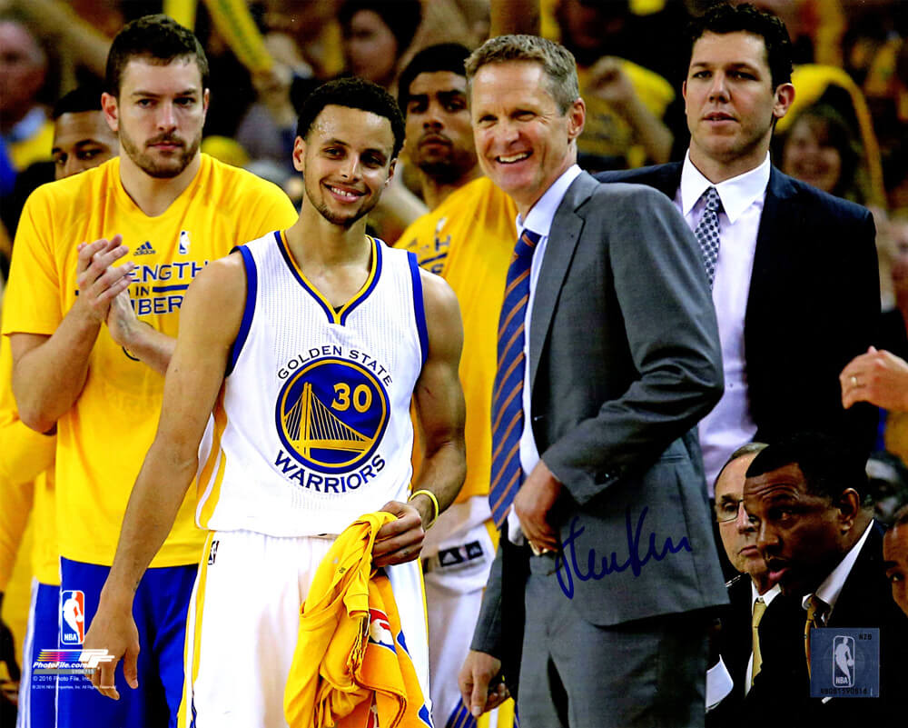 Steve Kerr Signed Golden State Warriors Standing With Stephen Curry 8x10 Photo - KER08P200 - Steve Kerr Signed Golden State Warriors Standing With Stephen Curry 8x10 Photo product image
