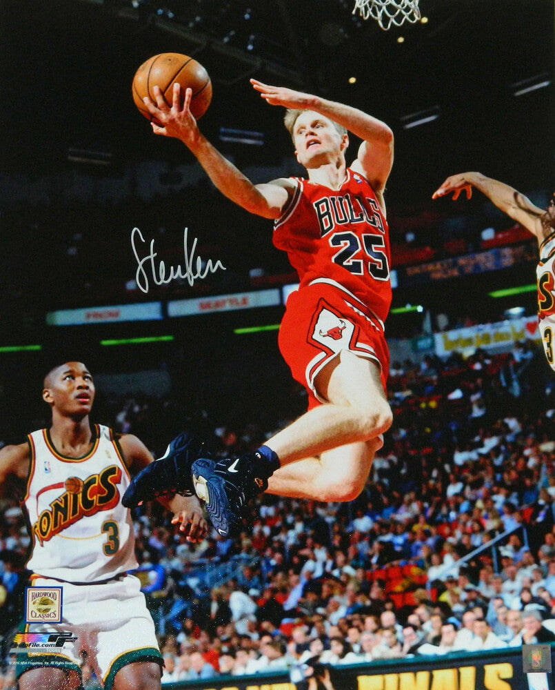 Steve Kerr Signed Chicago Bulls Lay Up Action 16x20 Photo - KER16P203 - Steve Kerr Signed Chicago Bulls Lay Up Action 16x20 Photo product image