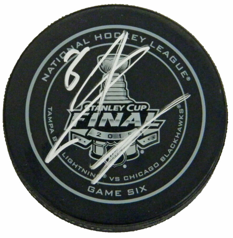 Marcus Kruger Signed Official 2015 Stanley Cup Finals Game Six Hockey Puck - KRUPUC402 - Marcus Kruger Signed Official 2015 Stanley Cup Finals Game Six Hockey Puck product image