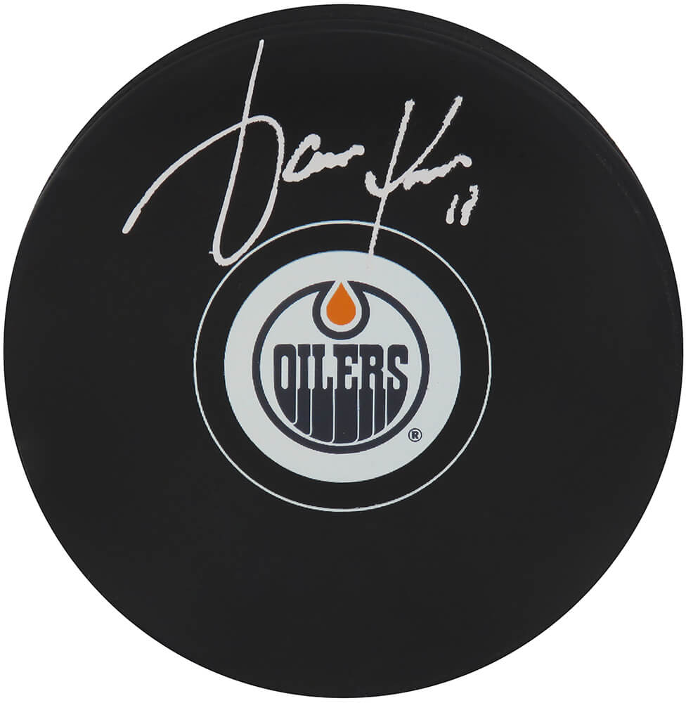 Jari Kurri Signed Edmonton Oilers Team Logo Hockey Puck - KURPUC404 - Jari Kurri Signed Edmonton Oilers Team Logo Hockey Puck product image