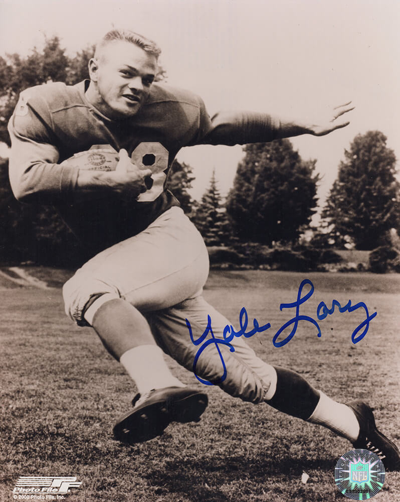 Yale Lary Signed Lions B&W Pose 8x10 Photo - LAR08P331 - Yale Lary Signed Lions B&W Pose 8x10 Photo product image