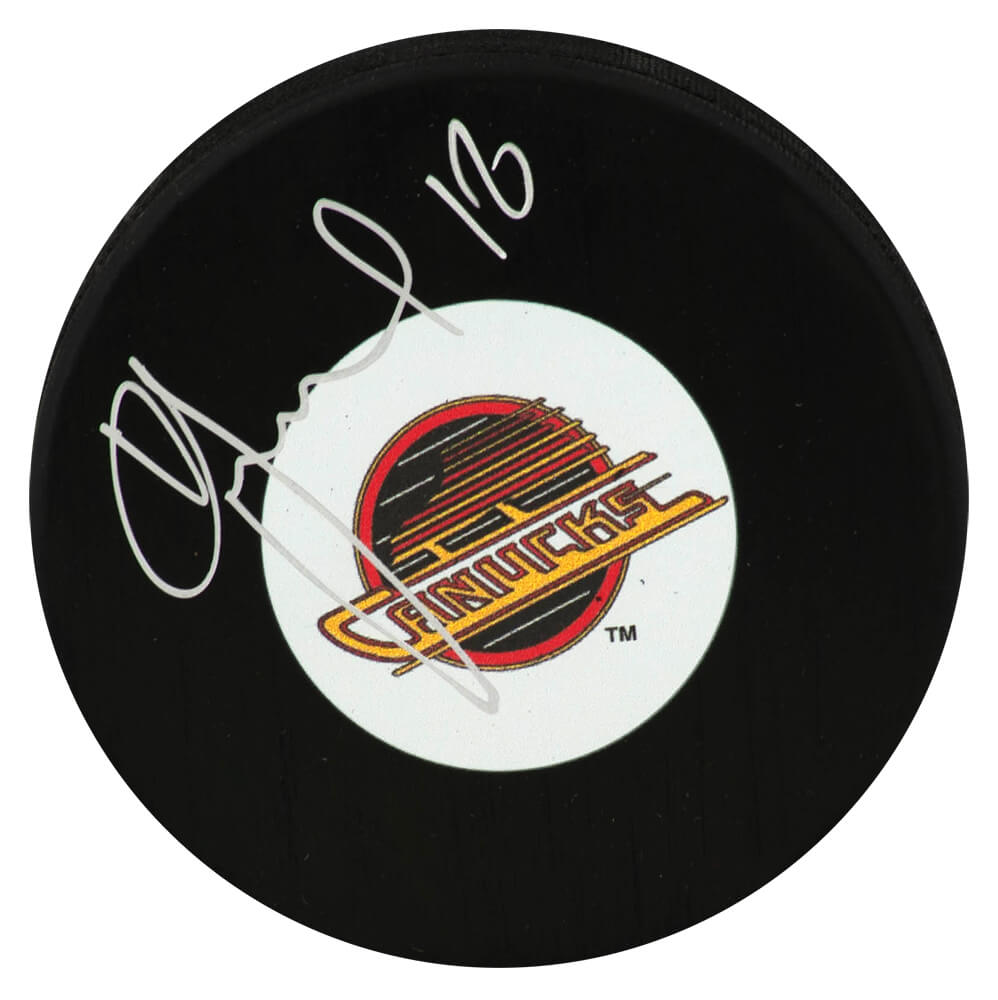 Igor Larionov Signed Vancouver Canucks (Medium) Logo Hockey Puck - LARPUC411 - Igor Larionov Signed Vancouver Canucks (Medium) Logo Hockey Puck product image