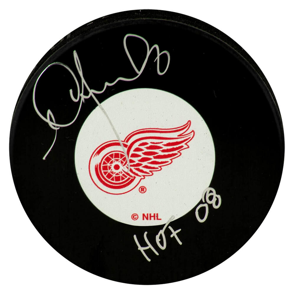 Igor Larionov Signed Detroit Red Wings Logo Hockey Puck w/HOF'08 - LARPUC413 - Igor Larionov Signed Detroit Red Wings Logo Hockey Puck w/HOF'08 product image