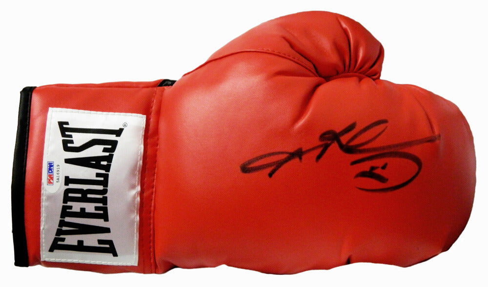 Sugar Ray Leonard Signed Everlast Red Boxing Glove - LEOGLV500 - Sugar Ray Leonard Signed Everlast Red Boxing Glove product image