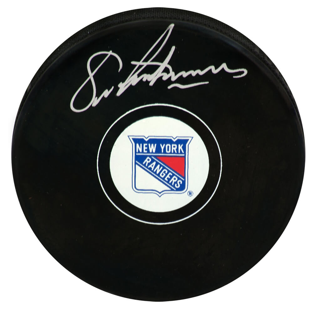 Eric Lindros Signed Rangers Logo Hockey Puck - LINPUC416 - Eric Lindros Signed Rangers Logo Hockey Puck product image