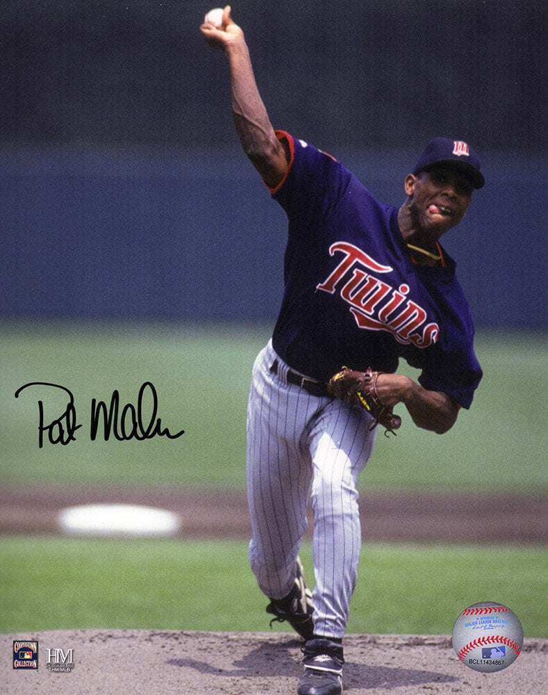 Pat (Patrick) Mahomes Sr. Signed Minnesota Twins Navy Jersey Pitching 8x10 Photo - MAH08P100 - Pat (Patrick) Mahomes Sr. Signed Minnesota Twins Navy Jersey Pitching 8x10 Photo product image
