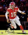 Patrick Mahomes Signed Kansas City Chiefs 8x10 Photo (Fanatics) - MAH08P300 - Patrick Mahomes Signed Kansas City Chiefs 8x10 Photo (Fanatics) product image
