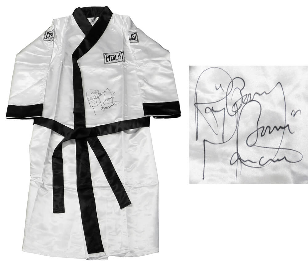 Ray Mancini Signed Everlast White Boxing Robe w/Boom Boom - MANROB500 - Ray Mancini Signed Everlast White Boxing Robe w/Boom Boom product image