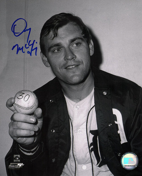 Denny McLain Signed Detroit Tigers 30 Game Win Baseball B&W 8x10 Photo - MCL08P113 - Denny McLain Signed Detroit Tigers 30 Game Win Baseball B&W 8x10 Photo product image
