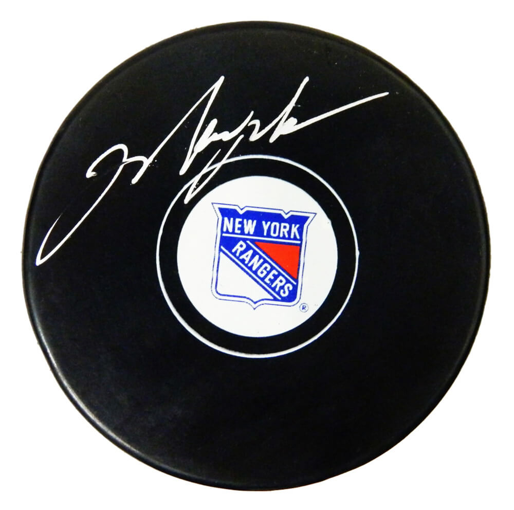 Mark Messier Signed New York Rangers Logo Hockey Puck - MESPUC400 - Mark Messier Signed New York Rangers Logo Hockey Puck product image