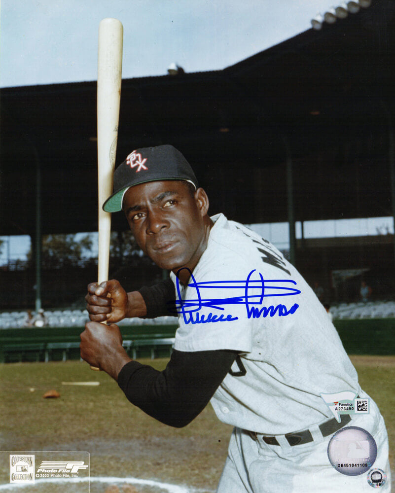 Minnie Minoso Signed Chicago White Sox Batting Pose 8x10 Photo - MIN08P102 - Minnie Minoso Signed Chicago White Sox Batting Pose 8x10 Photo product image