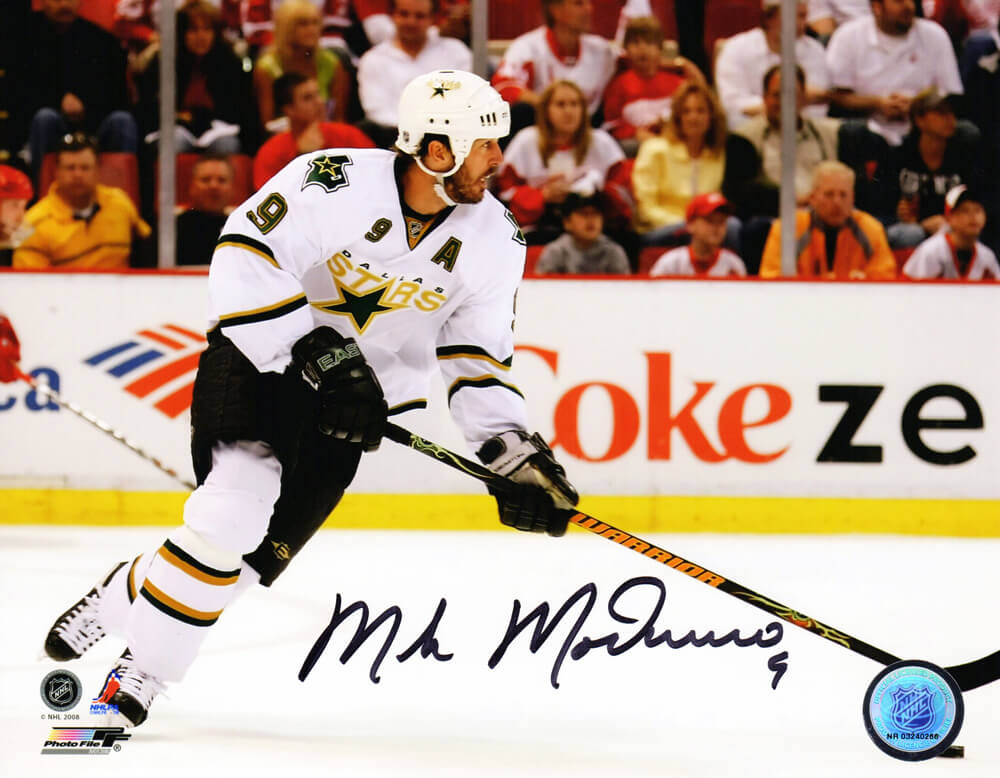 Mike Modano Signed Dallas Stars 8x10 Photo - MOD08P408 - Mike Modano Signed Dallas Stars 8x10 Photo product image