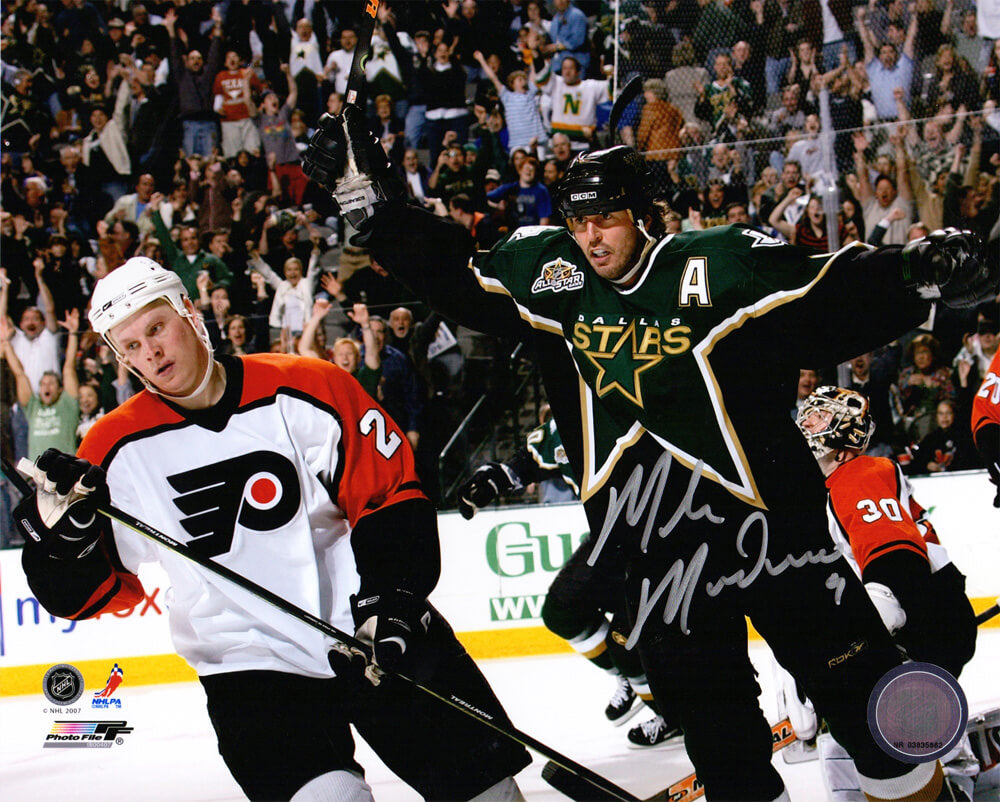 Mike Modano Signed Dallas Stars Goal Celebration Action 8x10 Photo - MOD08P409 - Mike Modano Signed Dallas Stars Goal Celebration Action 8x10 Photo product image