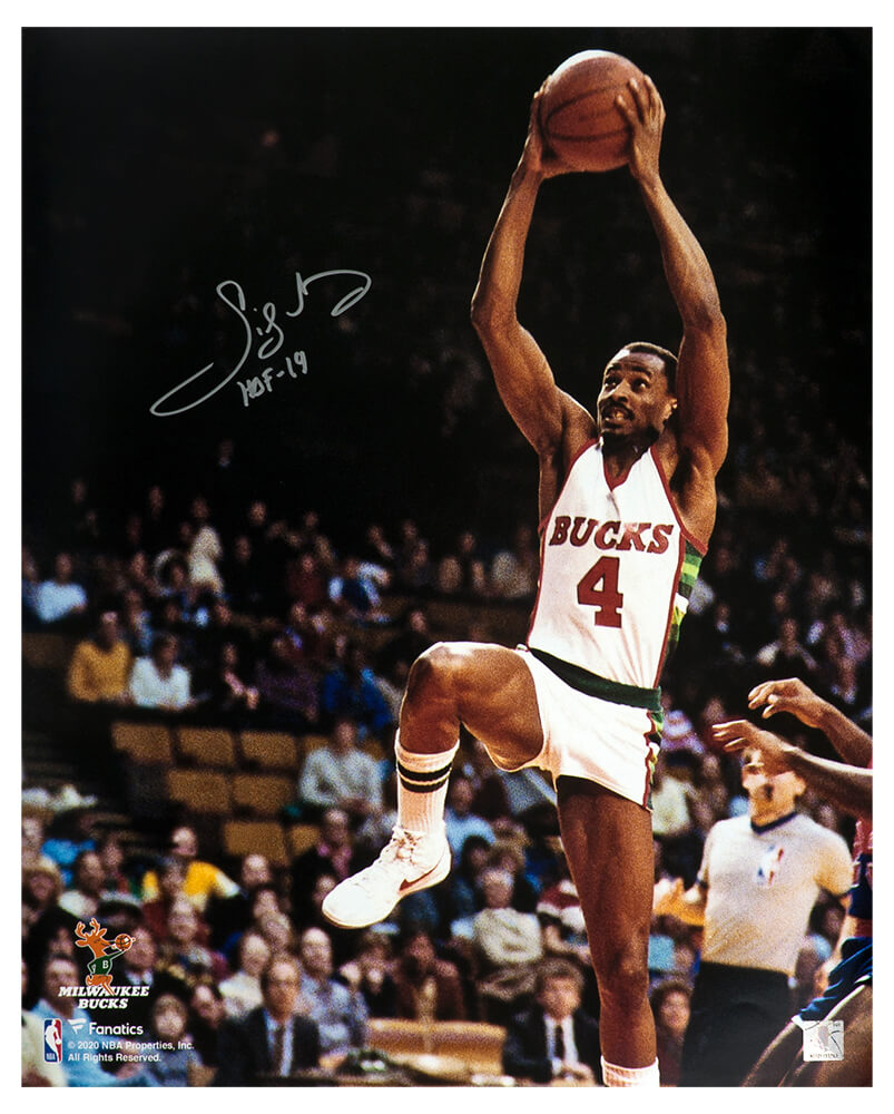 Sidney Moncrief Signed Milwaukee Bucks White Jersey Action 16x20 Photo w/HOF'19 - MON16P201 - Sidney Moncrief Signed Milwaukee Bucks White Jersey Action 16x20 Photo w/HOF'19 product image