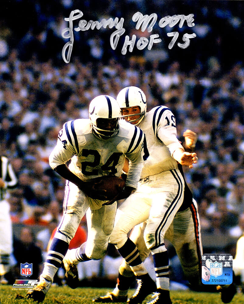Lenny Moore Signed Colts Hand Off From Johnny Unitas 8x10 Photo w/HOF'75 - MOO08P301 - Lenny Moore Signed Colts Hand Off From Johnny Unitas 8x10 Photo w/HOF'75 product image