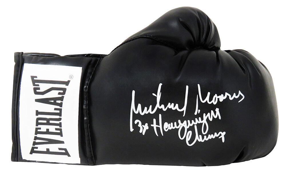 Michael Moorer Signed Everlast Black Boxing Glove w/3x Heavyweight Champ - MOOGLV506 - Michael Moorer Signed Everlast Black Boxing Glove w/3x Heavyweight Champ product image