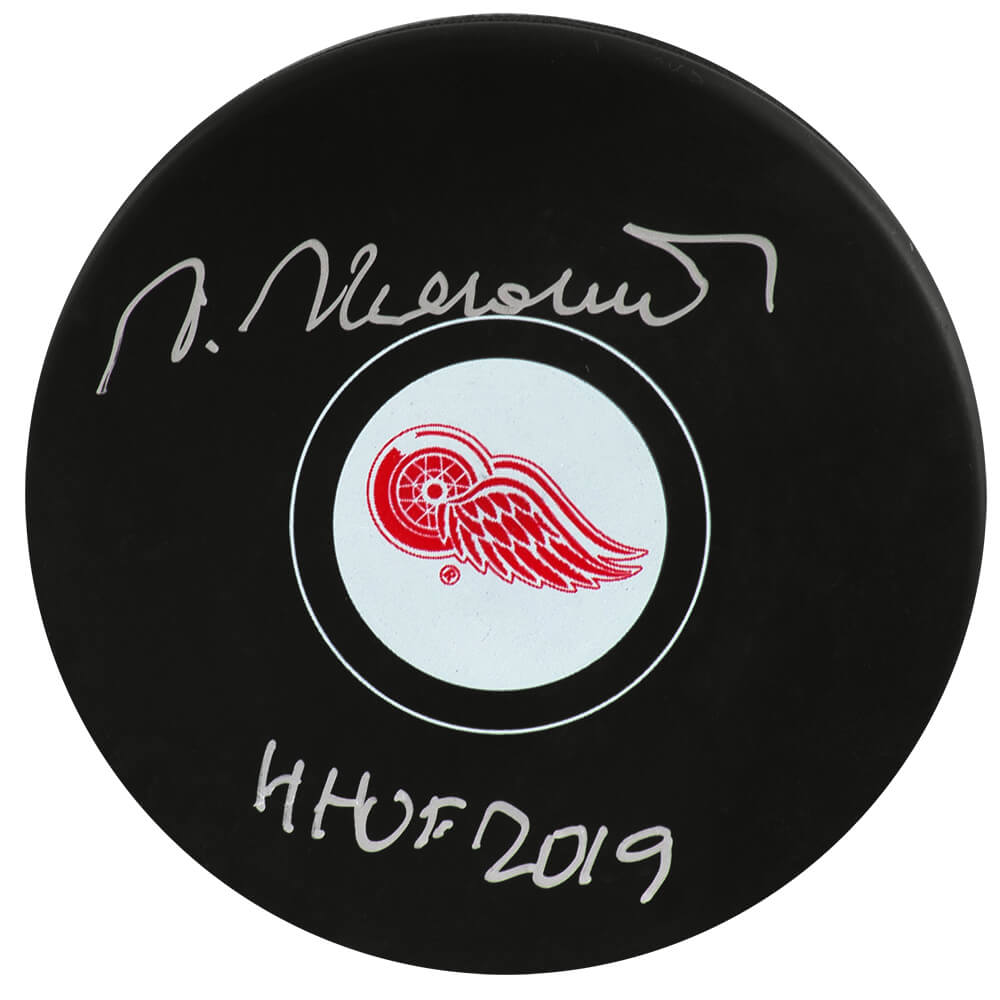 Vaclav Nedomansky Signed Detroit Red Wings Small Logo Hockey Puck w/HHOF'19 - NEDPUC401 - Vaclav Nedomansky Signed Detroit Red Wings Small Logo Hockey Puck w/HHOF'19 product image