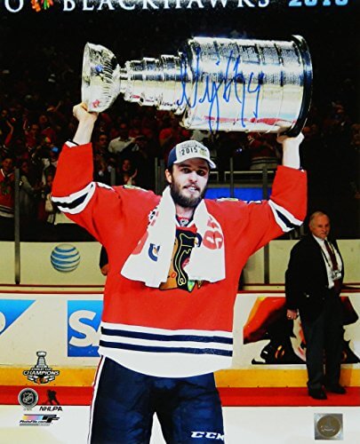Niklas Hjalmarsson Signed Chicago Blackhawks 2015 Stanley Cup Holding Trophy 16x20 Photo - HJA16P400 - Niklas Hjalmarsson Signed Chicago Blackhawks 2015 Stanley Cup Holding Trophy 16x20 Photo product image