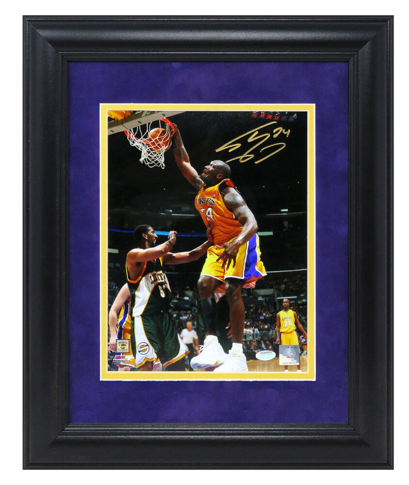 Shaquille O'Neal Signed & Framed Los Angeles Lakers Action 8x10 Photo - ONE08P202 - Shaquille O'Neal Signed & Framed Los Angeles Lakers Action 8x10 Photo product image