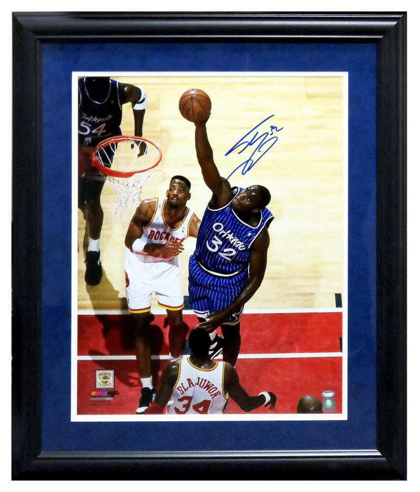 Shaquille O'Neal Signed & Framed Orlando Magic Shooting Action 16x20 Photo - ONE16P206 - Shaquille O'Neal Signed & Framed Orlando Magic Shooting Action 16x20 Photo product image