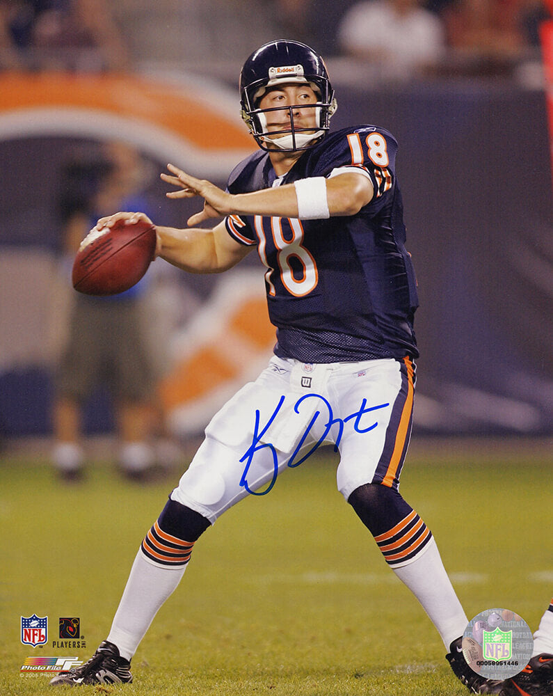 Kyle Orton Signed Chicago Bears Passing 8x10 Photo - ORT08P302 - Kyle Orton Signed Chicago Bears Passing 8x10 Photo product image