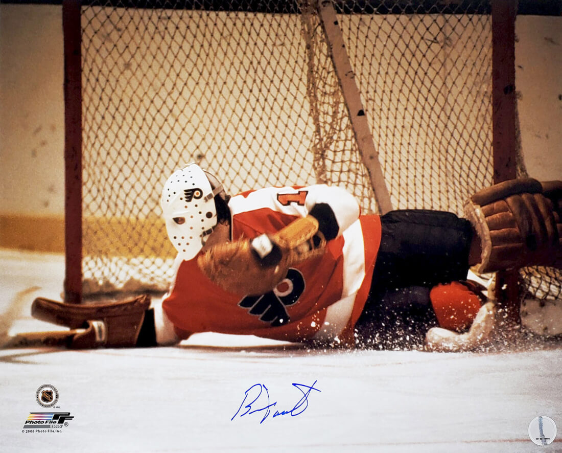 Bernie Parent Signed Philadelphia Flyers Goalie Diving Save Action 16x20 Photo - PAR16P400 - Bernie Parent Signed Philadelphia Flyers Goalie Diving Save Action 16x20 Photo product image