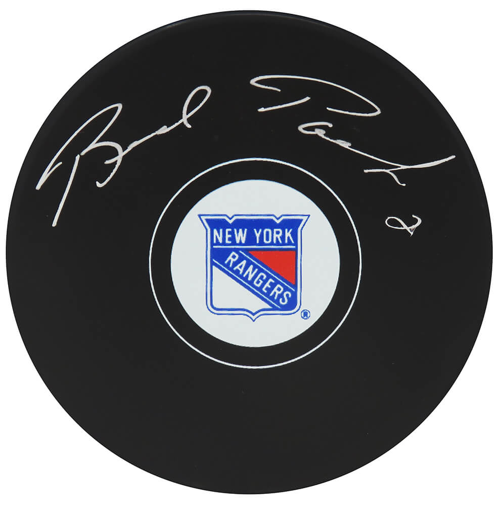 Brad Park Signed NY Rangers Logo Hockey Puck - PARPUC412 - Brad Park Signed NY Rangers Logo Hockey Puck product image