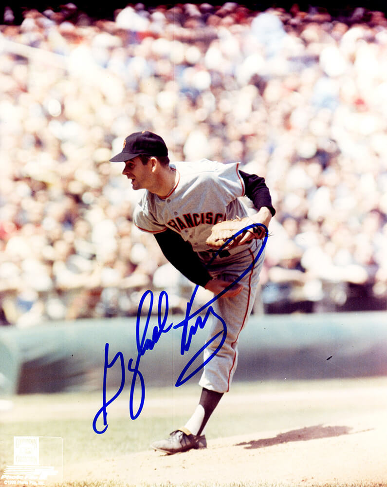 Gaylord Perry Signed San Francisco Giants Pitching Action 8x10 Photo - PER08P106 - Gaylord Perry Signed San Francisco Giants Pitching Action 8x10 Photo product image