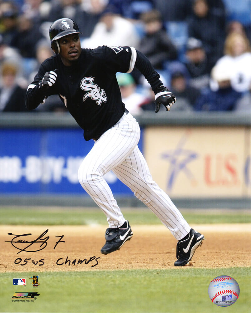 Timo Perez Signed Chicago White Sox Action Running 8x10 Photo w/05 WS Champs - PER08P110 - Timo Perez Signed Chicago White Sox Action Running 8x10 Photo w/05 WS Champs product image