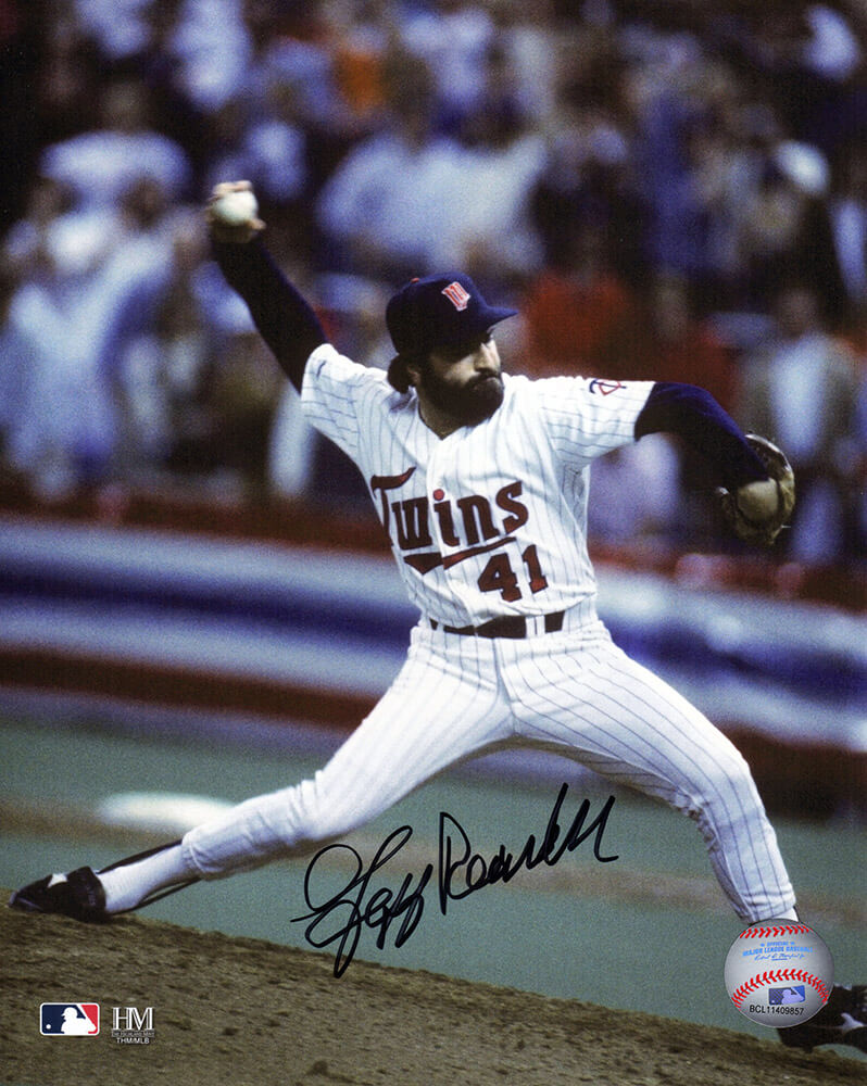 Jeff Reardon Signed Minnesota Twins Pitching Action 8x10 Photo - REA08P100 - Jeff Reardon Signed Minnesota Twins Pitching Action 8x10 Photo product image