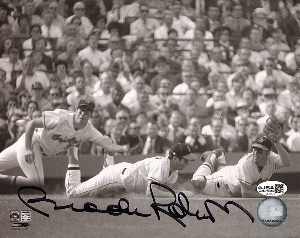 Brooks Robinson Signed Baltimore Orioles Triple Diving Image B&W 8x10 Photo - (JSA) - ROB08P106 - Brooks Robinson Signed Baltimore Orioles Triple Diving Image B&W 8x10 Photo - (JSA) product image