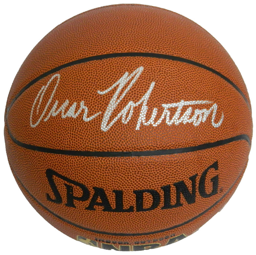 Oscar Robertson Signed Spalding Indoor/Outdoor Basketball - ROBBSK200 - Oscar Robertson Signed Spalding Indoor/Outdoor Basketball product image