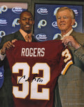 Carlos Rogers Signed Washington Football Team Draft Day Holding Jersey 8×10 Photo - ROG08P301TW - Carlos Rogers Signed Washington Football Team Draft Day Holding Jersey 8×10 Photo product image