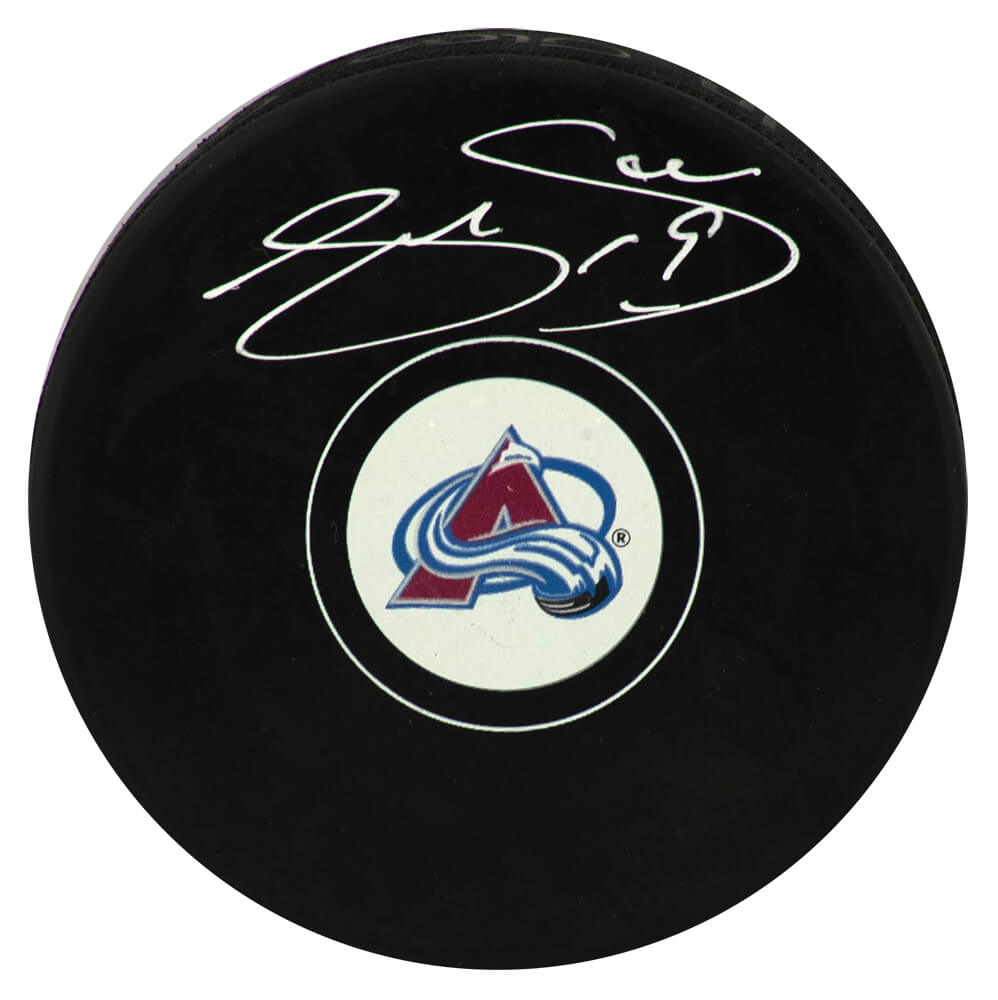Joe Sakic Signed Colorado Avalanche Logo Hockey Puck - SAKPUC403 - Joe Sakic Signed Colorado Avalanche Logo Hockey Puck product image