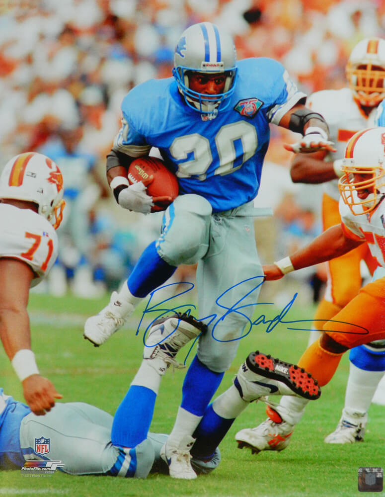 Barry Sanders Signed Detroit Lions Action vs Bucs 16x20 Photo - SAN16P316 - Barry Sanders Signed Detroit Lions Action vs Bucs 16x20 Photo product image