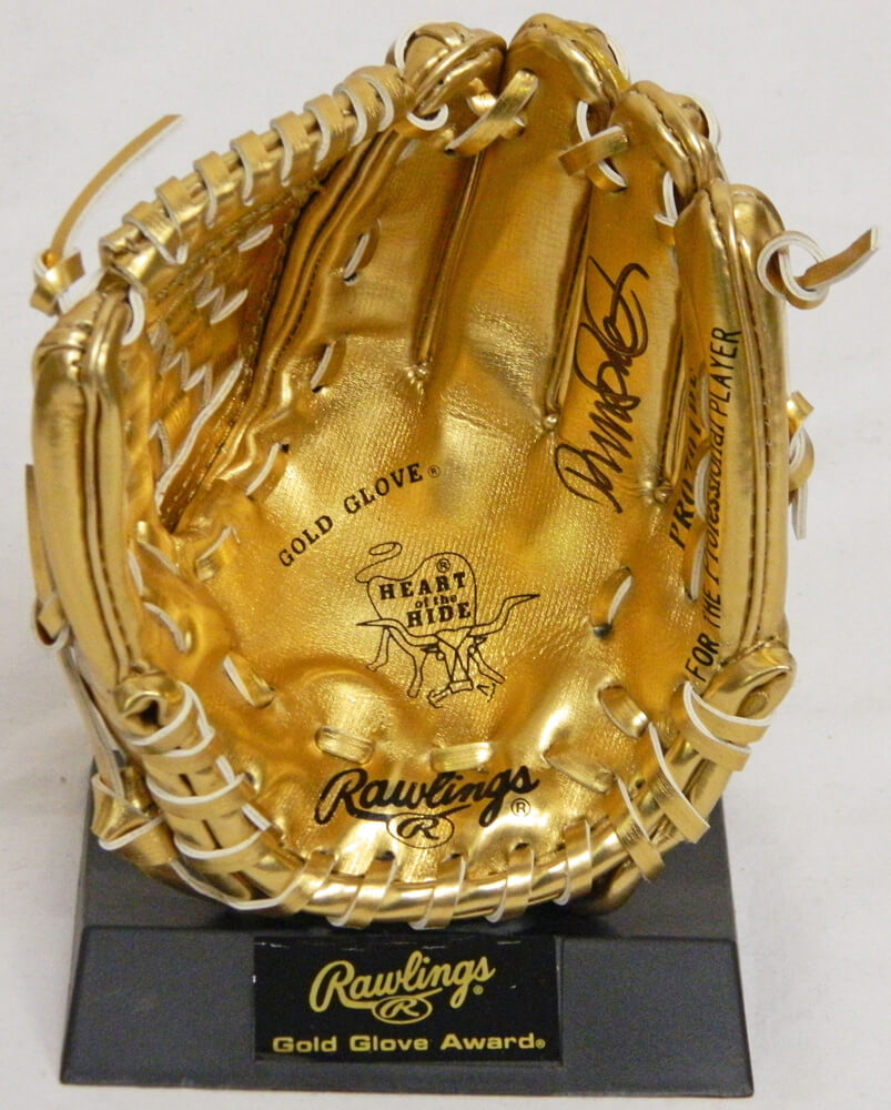 Ryne Sandberg Signed Rawlings Gold Glove Winners Mini Gold Glove - SANGLV100 - Ryne Sandberg Signed Rawlings Gold Glove Winners Mini Gold Glove product image