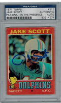Jake Scott Signed Dolphins 1971 Topps Rookie Card #211 PSA/DNA - SCOCAR300 - Jake Scott Signed Dolphins 1971 Topps Rookie Card #211 PSA/DNA product image