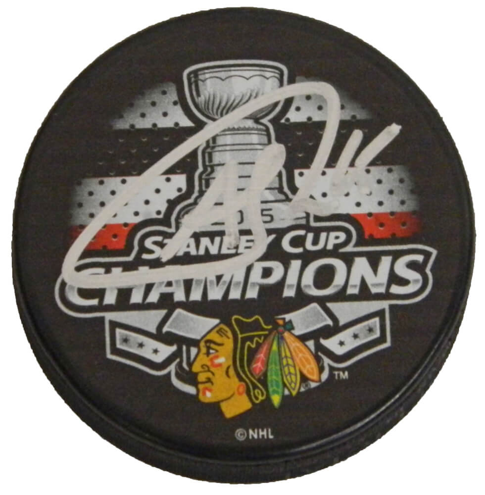 Andrew Shaw Signed Chicago Blackhawks 2015 Stanley Cup Champs Logo Hockey Puck - SHAPUC410 - Andrew Shaw Signed Chicago Blackhawks 2015 Stanley Cup Champs Logo Hockey Puck product image