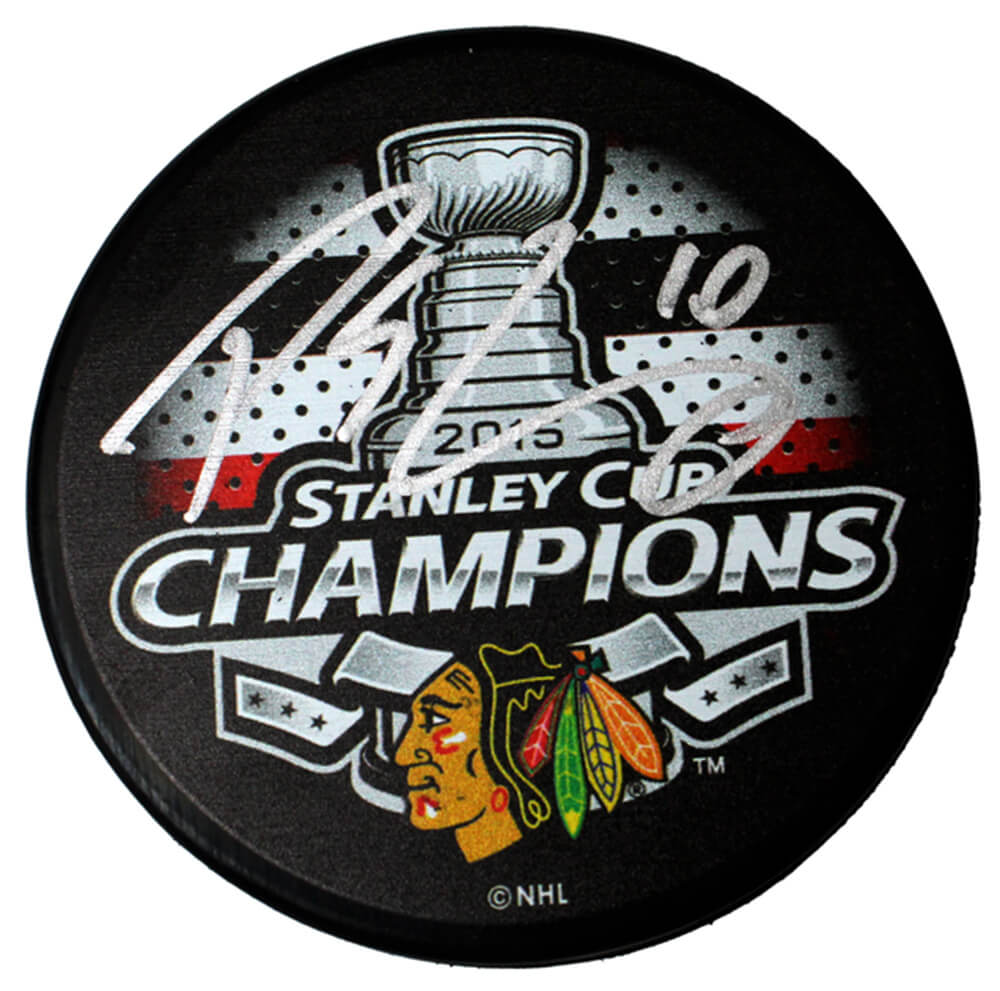 Patrick Sharp Signed Chicago Blackhawks 2015 Stanley Cup Champs Logo Hockey Puck (Beckett) - SHAPUC443 - Patrick Sharp Signed Chicago Blackhawks 2015 Stanley Cup Champs Logo Hockey Puck (Beckett) product image