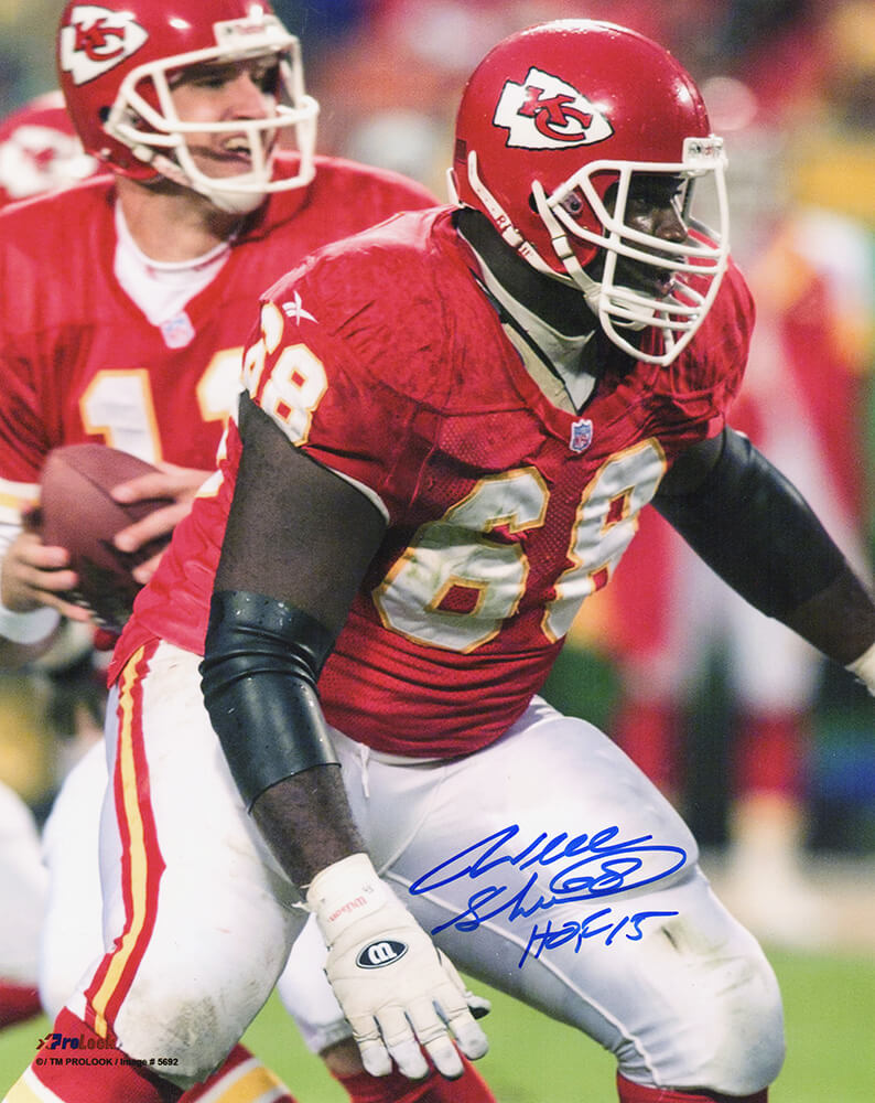 Will Shields Signed Kansas City Chiefs Action 8x10 Photo w/HOF'15 - SHI08P300 - Will Shields Signed Kansas City Chiefs Action 8x10 Photo w/HOF'15 product image