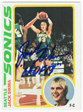 Jack Sikma Signed Seattle Supersonics 1978-79 Topps Rookie Basketball Trading Card #117 w/HOF'19 - SIKCAR201 - Jack Sikma Signed Seattle Supersonics 1978-79 Topps Rookie Basketball Trading Card #117 w/HOF'19 product image