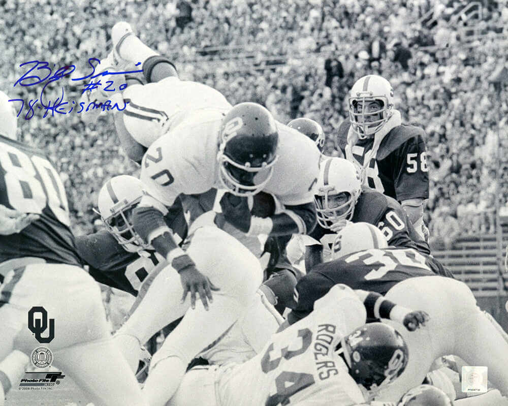 Billy Sims Signed Oklahoma Sooners B&W Diving Action 16x20 Photo w/78 Heisman - SIM16P316 - Billy Sims Signed Oklahoma Sooners B&W Diving Action 16x20 Photo w/78 Heisman product image