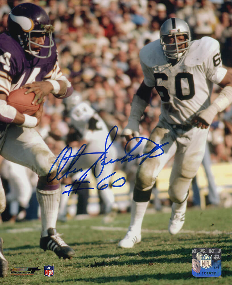 Otis Sistrunk Signed Raiders vs Vikings Action 8x10 Photo - SIS08P302 - Otis Sistrunk Signed Raiders vs Vikings Action 8x10 Photo product image