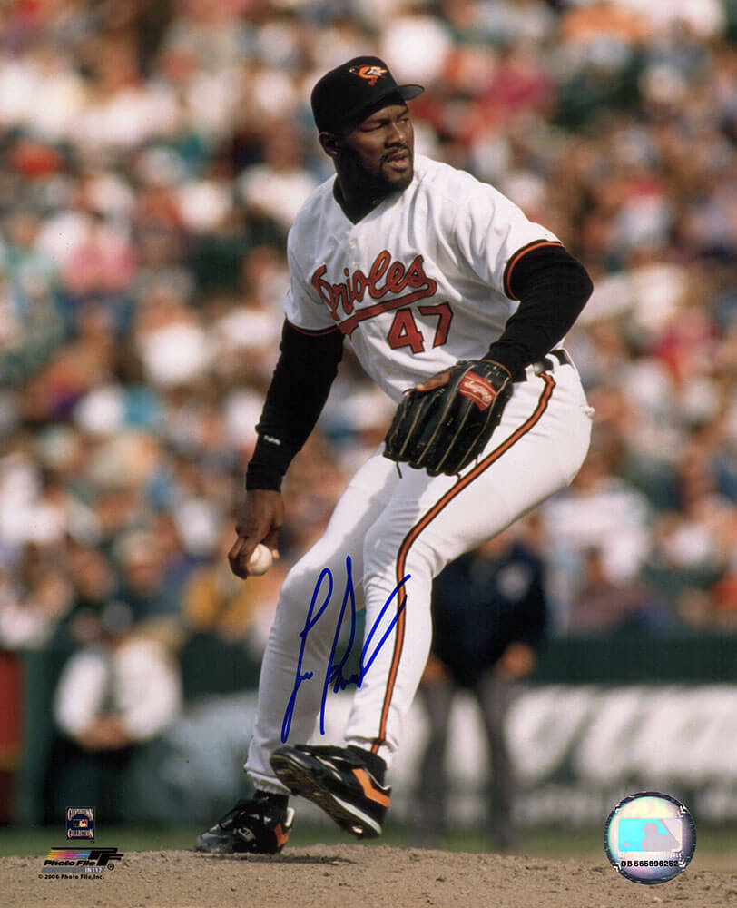 Lee Smith Signed Baltimore Orioles Pitching Action 8x10 Photo - SMI08P115 - Lee Smith Signed Baltimore Orioles Pitching Action 8x10 Photo product image